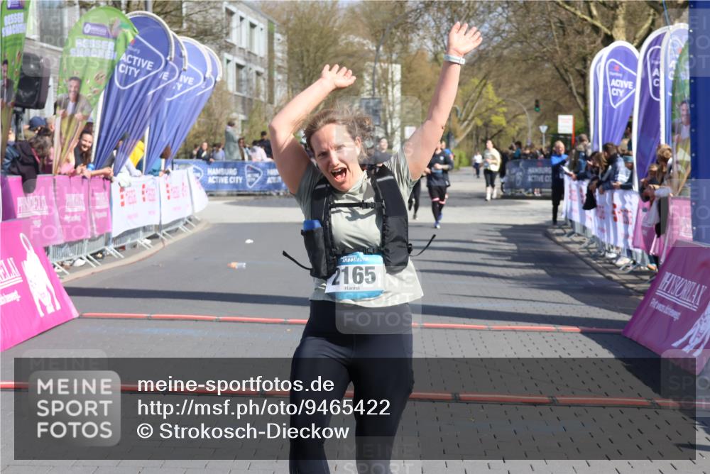 12.04.2026 - 45. Internationalen Wilhelmsburger Insellauf Strokosch-Dieckow http://msf.ph/oto/9465422 12.04.2026 11:15:27 Ziel 2165 meine-sportfotos.de