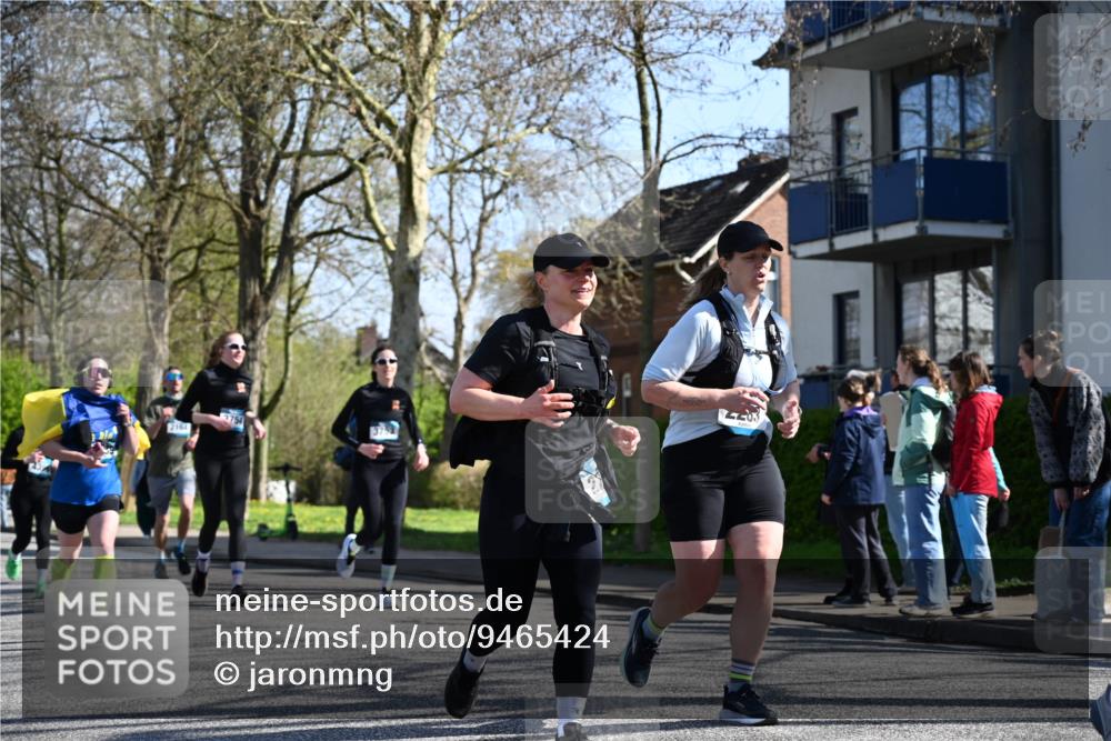 12.04.2026 - 45. Internationalen Wilhelmsburger Insellauf J. Mangold http://msf.ph/oto/9465424 12.04.2026 10:57:51 Ziel 2861, 3340, 2847, 4339, 3179, 3753, 4947, 3754, 5362, 4157, 2164, 4120, 2283, 2228, 4396, 3997, 2818, 3257, 2499, 2194, 2900, 3260, 3568, 3568, 4352, 4215, 4394, 3665, 3968 meine-sportfotos.de