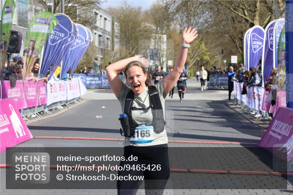 12.04.2026 - 45. Internationalen Wilhelmsburger Insellauf Strokosch-Dieckow http://msf.ph/oto/9465426 12.04.2026 11:15:27 Ziel 2165 meine-sportfotos.de