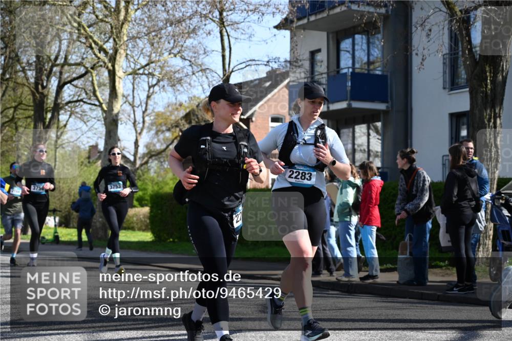12.04.2026 - 45. Internationalen Wilhelmsburger Insellauf J. Mangold http://msf.ph/oto/9465429 12.04.2026 10:57:51 Ziel 2861, 3340, 2847, 4339, 3179, 3753, 4947, 3754, 5362, 4157, 2164, 4120, 2283, 2228, 4396, 3997, 2818, 3257, 2499, 2194, 2900, 3260, 3568, 3568, 4352, 4215, 4394, 3665, 3968 meine-sportfotos.de
