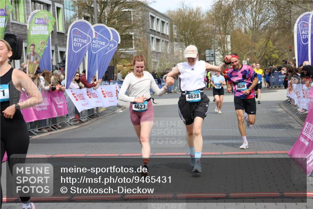 12.04.2026 - 45. Internationalen Wilhelmsburger Insellauf Strokosch-Dieckow http://msf.ph/oto/9465431 12.04.2026 13:13:11 Ziel 2275, 4671, 4627, 4628, 3638 meine-sportfotos.de