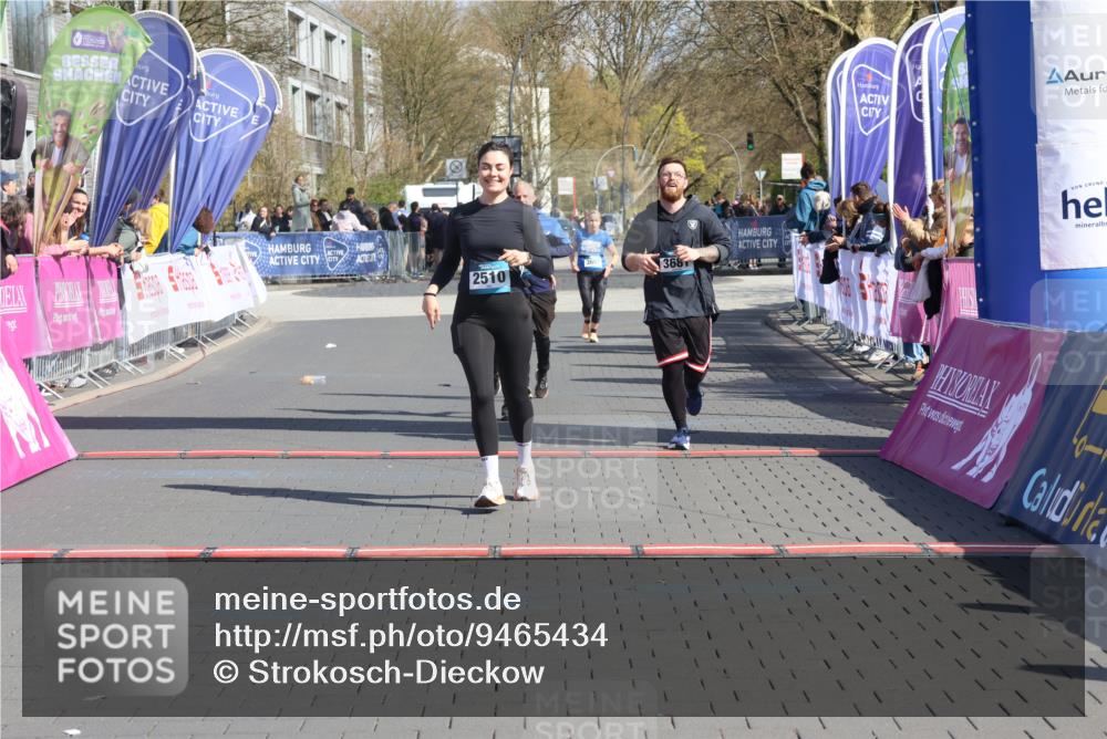 12.04.2026 - 45. Internationalen Wilhelmsburger Insellauf Strokosch-Dieckow http://msf.ph/oto/9465434 12.04.2026 11:15:34 Ziel 2510, 3681, 2157, 2993 meine-sportfotos.de