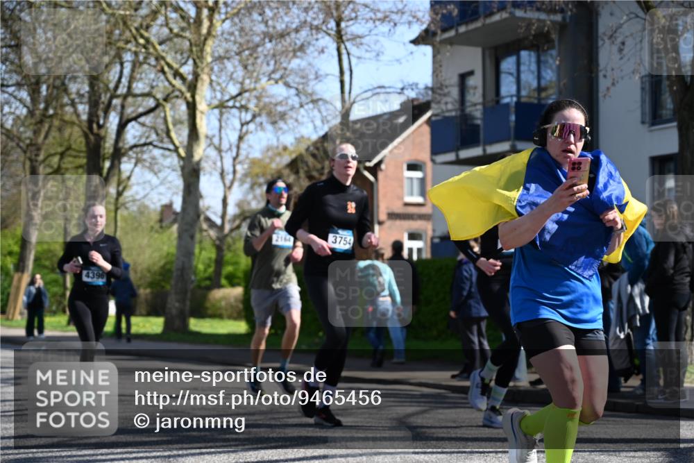 12.04.2026 - 45. Internationalen Wilhelmsburger Insellauf J. Mangold http://msf.ph/oto/9465456 12.04.2026 10:57:53 Ziel 2861, 3340, 2847, 4339, 3179, 3753, 4947, 3754, 5362, 4157, 2164, 4120, 2283, 2228, 4396, 3997, 3997, 2818, 3257, 2499, 2194, 2900, 3260, 3568, 4352, 4215, 4215, 4394, 3665, 3968, 4577 meine-sportfotos.de