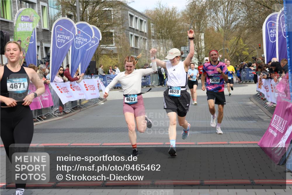 12.04.2026 - 45. Internationalen Wilhelmsburger Insellauf Strokosch-Dieckow http://msf.ph/oto/9465462 12.04.2026 13:13:11 Ziel 2275, 4671, 4627, 4628, 3638 meine-sportfotos.de
