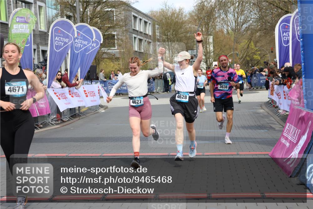 12.04.2026 - 45. Internationalen Wilhelmsburger Insellauf Strokosch-Dieckow http://msf.ph/oto/9465468 12.04.2026 13:13:11 Ziel 2275, 4671, 4627, 4628, 3638 meine-sportfotos.de