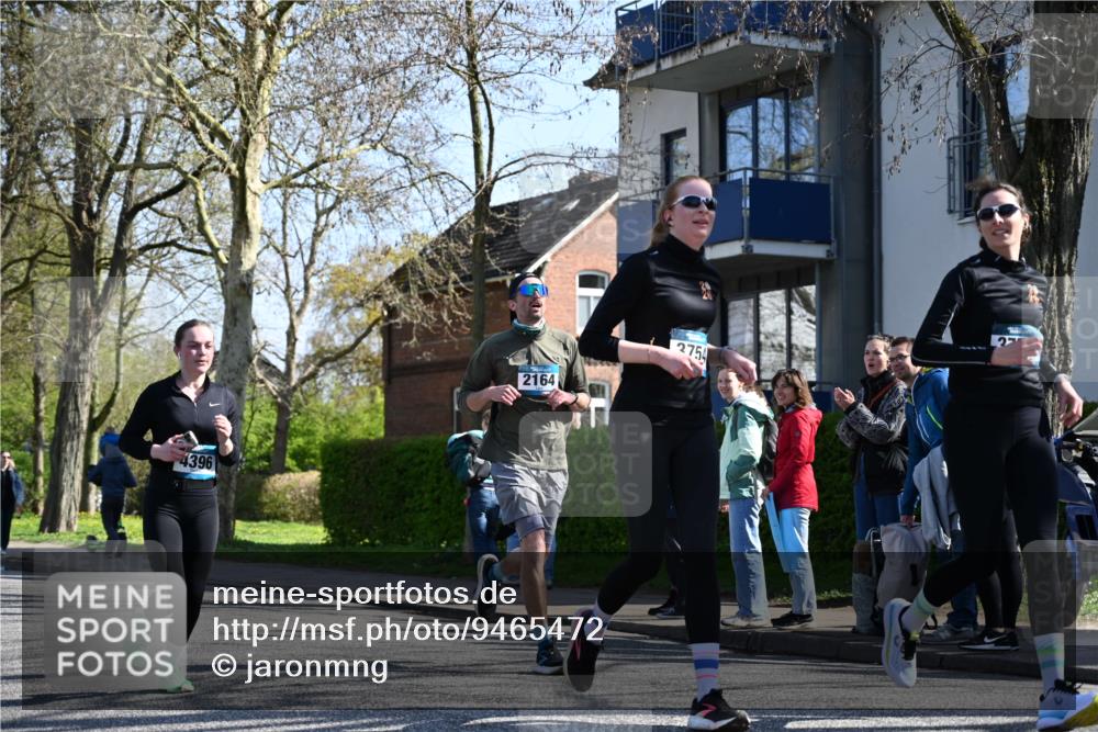 12.04.2026 - 45. Internationalen Wilhelmsburger Insellauf J. Mangold http://msf.ph/oto/9465472 12.04.2026 10:57:53 Ziel 2861, 3340, 2847, 4339, 3179, 3753, 4947, 3754, 5362, 4157, 2164, 4120, 2283, 2228, 4396, 3997, 3997, 2818, 3257, 2499, 2194, 2900, 3260, 3568, 4352, 4215, 4215, 4394, 3665, 3968, 4577 meine-sportfotos.de