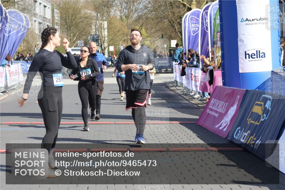 12.04.2026 - 45. Internationalen Wilhelmsburger Insellauf Strokosch-Dieckow http://msf.ph/oto/9465473 12.04.2026 11:15:36 Ziel 2510, 3681, 2157, 2993, 2137 meine-sportfotos.de