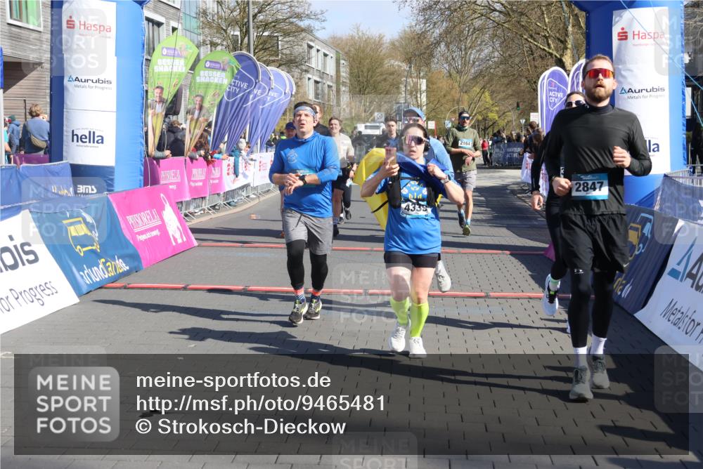 12.04.2026 - 45. Internationalen Wilhelmsburger Insellauf Strokosch-Dieckow http://msf.ph/oto/9465481 12.04.2026 10:58:19 Ziel 3340, 2847, 4339, 3179, 3753, 4947, 3754, 5362, 4157, 2164, 4120, 2283, 2228 meine-sportfotos.de