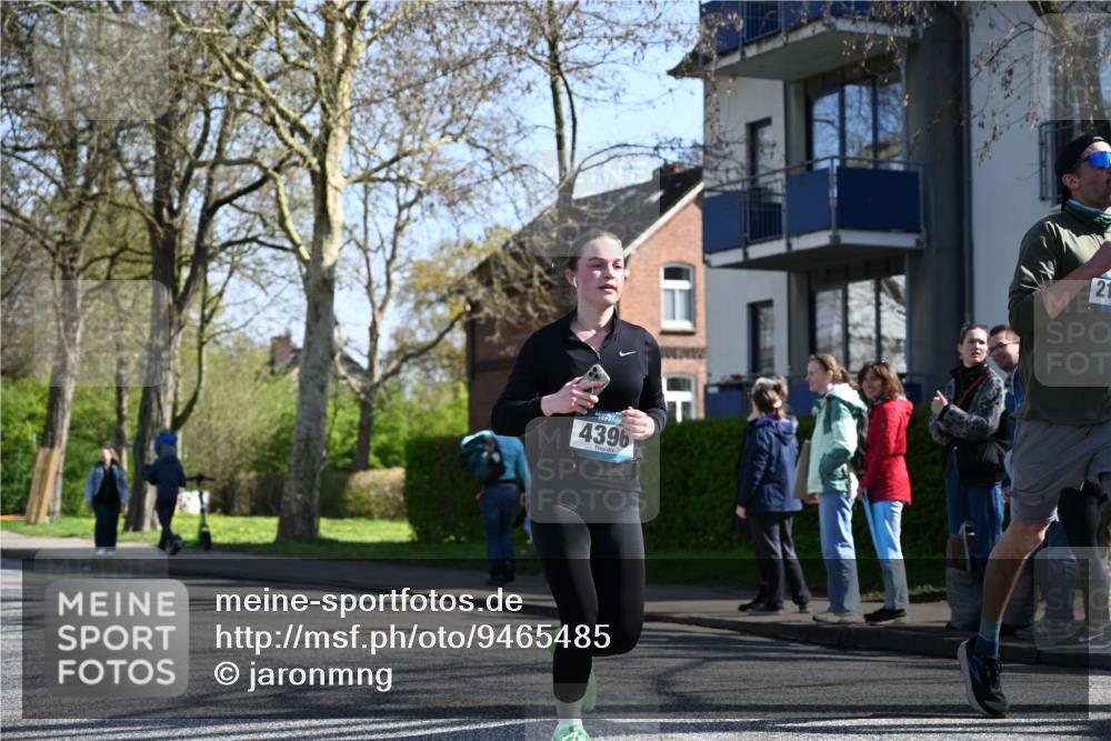 12.04.2026 - 45. Internationalen Wilhelmsburger Insellauf J. Mangold http://msf.ph/oto/9465485 12.04.2026 10:57:54 Ziel 2861, 3340, 2847, 4339, 3179, 3753, 4947, 3754, 5362, 4157, 2164, 4120, 2283, 2228, 4396, 3997, 2818, 2818, 3257, 2499, 2194, 2900, 3260, 3568, 4352, 4215, 4394, 4394, 3665, 3968, 4577, 5703, 3142, 5468 meine-sportfotos.de