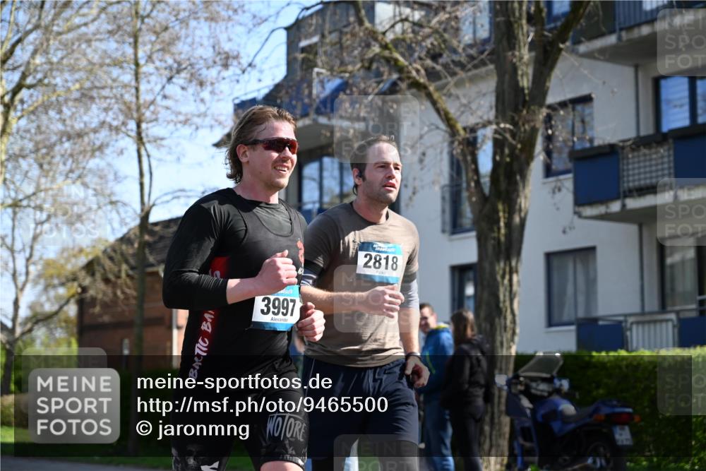 12.04.2026 - 45. Internationalen Wilhelmsburger Insellauf J. Mangold http://msf.ph/oto/9465500 12.04.2026 10:58:00 Ziel 3340, 2847, 4339, 3179, 3753, 4947, 3754, 5362, 4157, 2164, 4120, 2283, 2228, 4396, 3997, 2818, 3257, 2499, 2194, 2900, 2900, 3260, 3568, 4352, 4215, 4394, 3665, 3968, 4577, 5703, 3142, 5468, 3140, 4071, 2553 meine-sportfotos.de