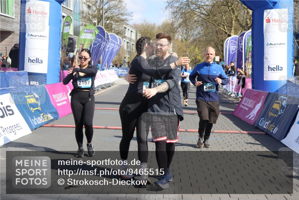 12.04.2026 - 45. Internationalen Wilhelmsburger Insellauf Strokosch-Dieckow http://msf.ph/oto/9465515 12.04.2026 11:15:39 Ziel 2510, 3681, 2157, 2993, 2137, 3607 meine-sportfotos.de