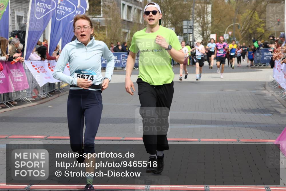 12.04.2026 - 45. Internationalen Wilhelmsburger Insellauf Strokosch-Dieckow http://msf.ph/oto/9465518 12.04.2026 13:13:05 Ziel 5855, 2280, 3441, 5674, 4841, 2275 meine-sportfotos.de