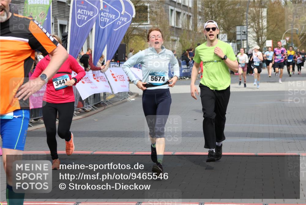 12.04.2026 - 45. Internationalen Wilhelmsburger Insellauf Strokosch-Dieckow http://msf.ph/oto/9465546 12.04.2026 13:13:05 Ziel 5855, 2280, 3441, 5674, 4841, 2275 meine-sportfotos.de