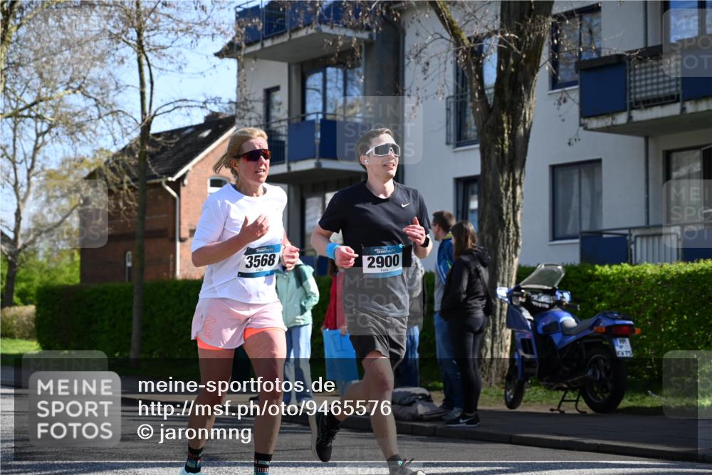 12.04.2026 - 45. Internationalen Wilhelmsburger Insellauf J. Mangold http://msf.ph/oto/9465576 12.04.2026 10:58:10 Ziel 4396, 3997, 2818, 3257, 2499, 2194, 2900, 3260, 3568, 4352, 4215, 4394, 3665, 3968, 4577, 5703, 3142, 5468, 3140, 4071, 2553, 2553, 2989, 3825, 5615, 3150 meine-sportfotos.de