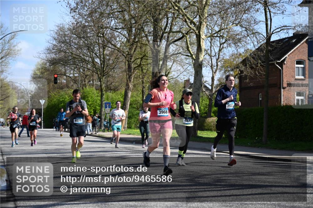 12.04.2026 - 45. Internationalen Wilhelmsburger Insellauf J. Mangold http://msf.ph/oto/9465586 12.04.2026 10:58:27 Ziel 3568, 4352, 4215, 4394, 3665, 3968, 4577, 5703, 3142, 5468, 3140, 4071, 2553, 2989, 3825, 5615, 3150, 2269, 2269 meine-sportfotos.de