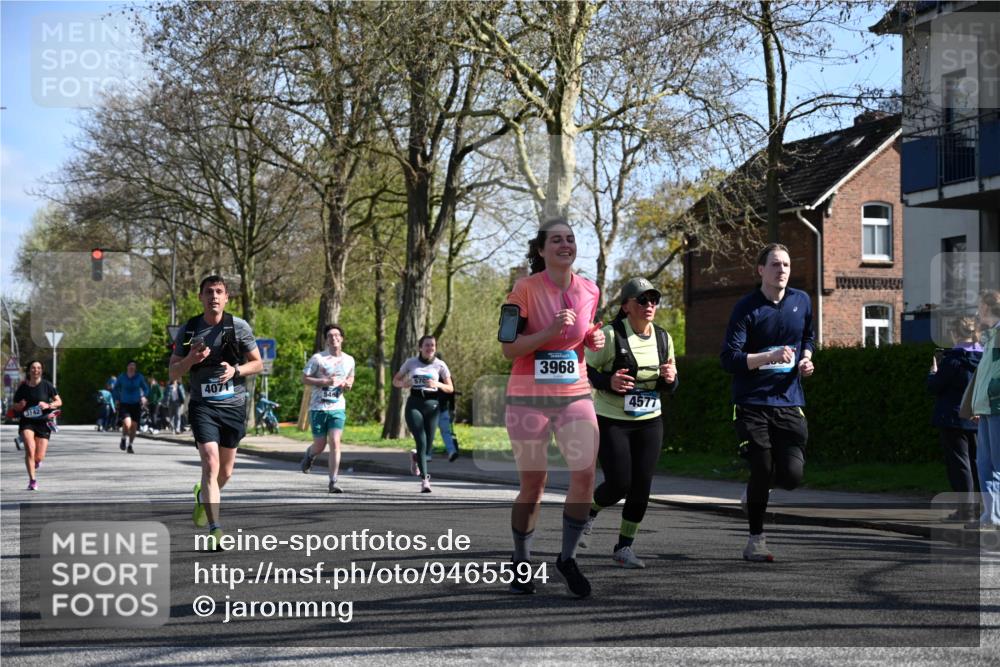 12.04.2026 - 45. Internationalen Wilhelmsburger Insellauf J. Mangold http://msf.ph/oto/9465594 12.04.2026 10:58:28 Ziel 3568, 4352, 4215, 4394, 3665, 3968, 4577, 5703, 3142, 5468, 3140, 4071, 2553, 2989, 3825, 5615, 3150, 2269 meine-sportfotos.de