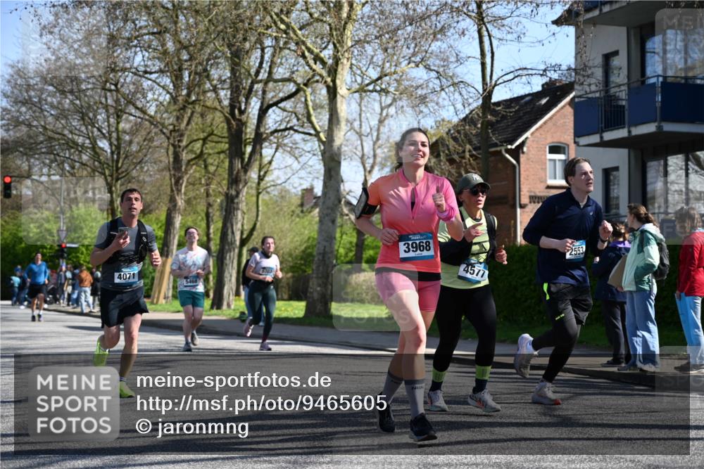 12.04.2026 - 45. Internationalen Wilhelmsburger Insellauf J. Mangold http://msf.ph/oto/9465605 12.04.2026 10:58:28 Ziel 3568, 4352, 4215, 4394, 3665, 3968, 4577, 5703, 3142, 5468, 3140, 4071, 2553, 2989, 3825, 5615, 3150, 2269 meine-sportfotos.de
