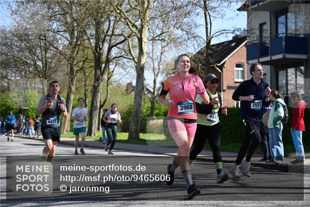 12.04.2026 - 45. Internationalen Wilhelmsburger Insellauf J. Mangold http://msf.ph/oto/9465606 12.04.2026 10:58:28 Ziel 3568, 4352, 4215, 4394, 3665, 3968, 4577, 5703, 3142, 5468, 3140, 4071, 2553, 2989, 3825, 5615, 3150, 2269 meine-sportfotos.de