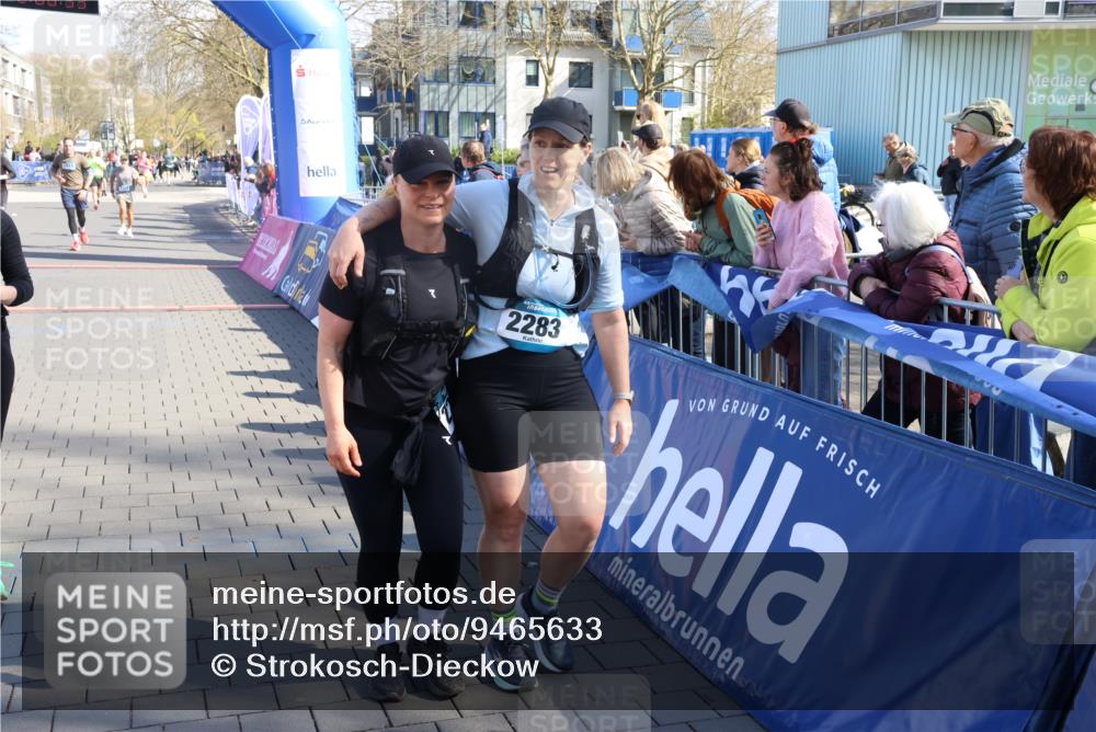 12.04.2026 - 45. Internationalen Wilhelmsburger Insellauf Strokosch-Dieckow http://msf.ph/oto/9465633 12.04.2026 10:58:31 Ziel 3997, 2818, 3257 meine-sportfotos.de