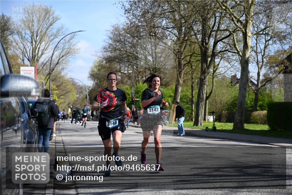 12.04.2026 - 45. Internationalen Wilhelmsburger Insellauf J. Mangold http://msf.ph/oto/9465637 12.04.2026 10:58:32 Ziel 3665, 3968, 4577, 5703, 3142, 5468, 3140, 4071, 2553, 2989, 3825, 5615, 3150, 2269, 5366, 3044, 3045 meine-sportfotos.de