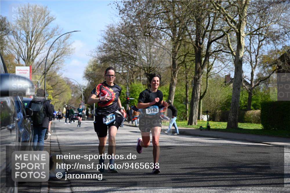 12.04.2026 - 45. Internationalen Wilhelmsburger Insellauf J. Mangold http://msf.ph/oto/9465638 12.04.2026 10:58:32 Ziel 3665, 3968, 4577, 5703, 3142, 5468, 3140, 4071, 2553, 2989, 3825, 5615, 3150, 2269, 5366, 3044, 3045 meine-sportfotos.de