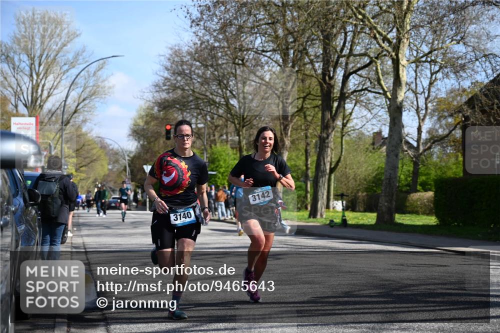 12.04.2026 - 45. Internationalen Wilhelmsburger Insellauf J. Mangold http://msf.ph/oto/9465643 12.04.2026 10:58:32 Ziel 3665, 3968, 4577, 5703, 3142, 5468, 3140, 4071, 2553, 2989, 3825, 5615, 3150, 2269, 5366, 3044, 3045 meine-sportfotos.de