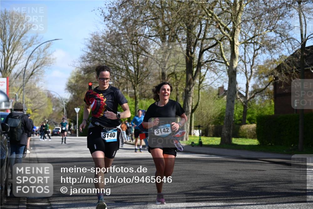 12.04.2026 - 45. Internationalen Wilhelmsburger Insellauf J. Mangold http://msf.ph/oto/9465646 12.04.2026 10:58:32 Ziel 3665, 3968, 4577, 5703, 3142, 5468, 3140, 4071, 2553, 2989, 3825, 5615, 3150, 2269, 5366, 3044, 3045 meine-sportfotos.de