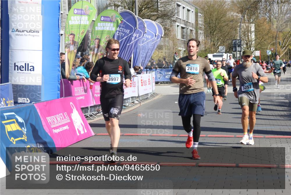 12.04.2026 - 45. Internationalen Wilhelmsburger Insellauf Strokosch-Dieckow http://msf.ph/oto/9465650 12.04.2026 10:58:34 Ziel 3997, 2818, 3257, 2499, 2194 meine-sportfotos.de