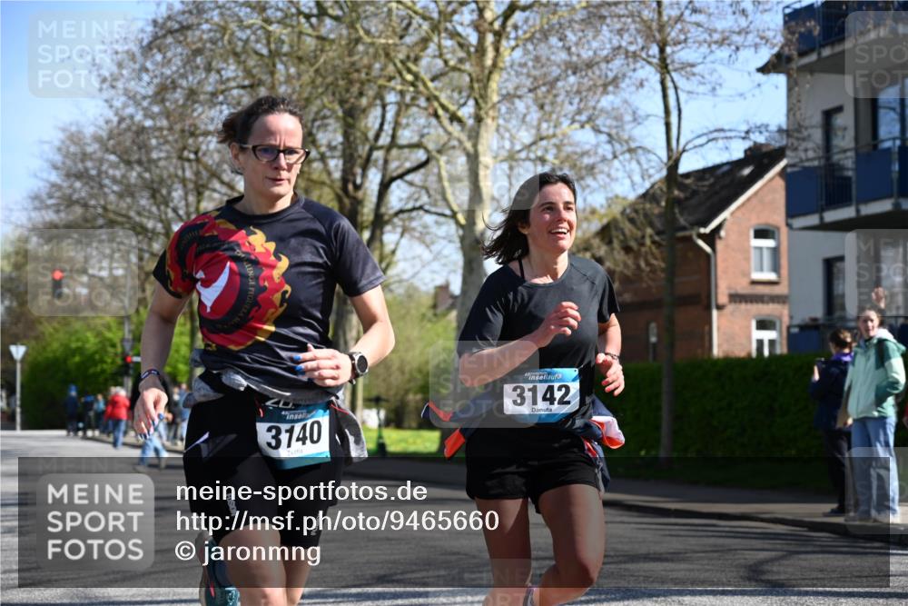 12.04.2026 - 45. Internationalen Wilhelmsburger Insellauf J. Mangold http://msf.ph/oto/9465660 12.04.2026 10:58:33 Ziel 3665, 3968, 4577, 5703, 3142, 5468, 3140, 4071, 2553, 2989, 3825, 5615, 3150, 3825, 5615, 3150, 2269, 5366, 3044, 3045, 3582 meine-sportfotos.de