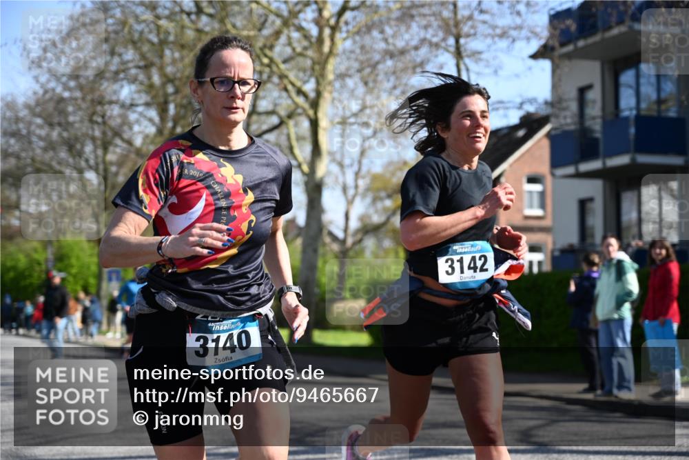 12.04.2026 - 45. Internationalen Wilhelmsburger Insellauf J. Mangold http://msf.ph/oto/9465667 12.04.2026 10:58:33 Ziel 3665, 3968, 4577, 5703, 3142, 5468, 3140, 4071, 2553, 2989, 3825, 5615, 3150, 3825, 5615, 3150, 2269, 5366, 3044, 3045, 3582 meine-sportfotos.de