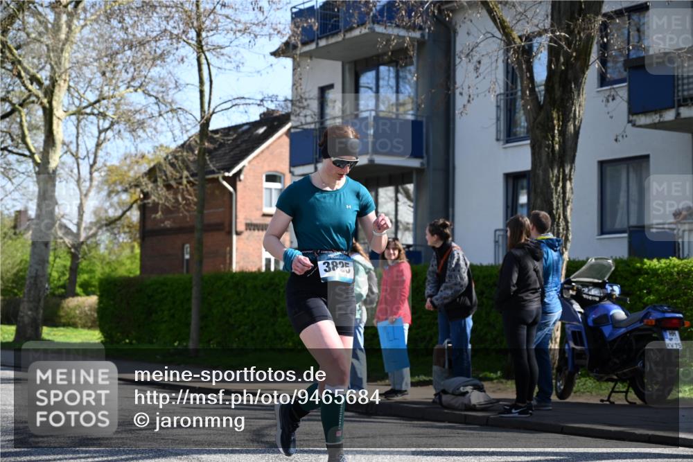 12.04.2026 - 45. Internationalen Wilhelmsburger Insellauf J. Mangold http://msf.ph/oto/9465684 12.04.2026 10:58:44 Ziel 3140, 4071, 2553, 2989, 3825, 5615, 3150, 2269, 5366, 3044, 3045, 3582, 4896, 2308 meine-sportfotos.de