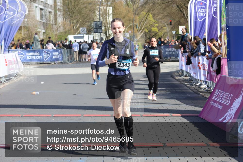 12.04.2026 - 45. Internationalen Wilhelmsburger Insellauf Strokosch-Dieckow http://msf.ph/oto/9465685 12.04.2026 11:16:08 Ziel 2561, 2343 meine-sportfotos.de