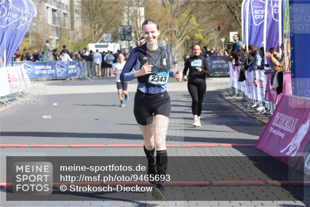 12.04.2026 - 45. Internationalen Wilhelmsburger Insellauf Strokosch-Dieckow http://msf.ph/oto/9465693 12.04.2026 11:16:08 Ziel 2561, 2343 meine-sportfotos.de