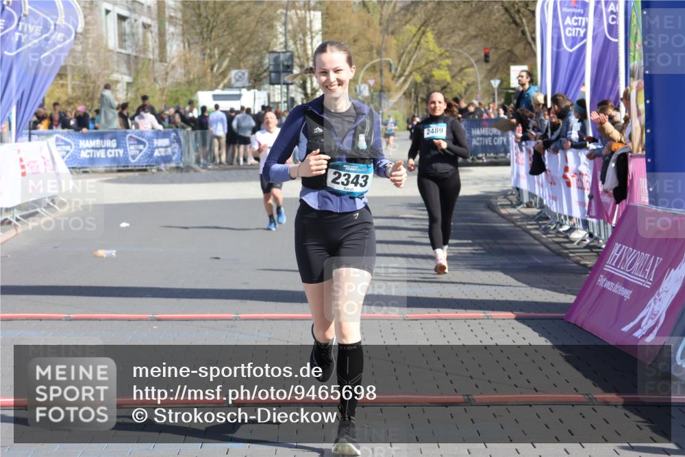 12.04.2026 - 45. Internationalen Wilhelmsburger Insellauf Strokosch-Dieckow http://msf.ph/oto/9465698 12.04.2026 11:16:08 Ziel 2561, 2343 meine-sportfotos.de