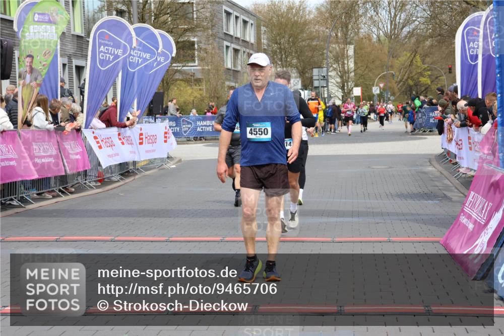12.04.2026 - 45. Internationalen Wilhelmsburger Insellauf Strokosch-Dieckow http://msf.ph/oto/9465706 12.04.2026 13:12:49 Ziel 4850, 4550, 3914, 2545, 3352, 3348 meine-sportfotos.de