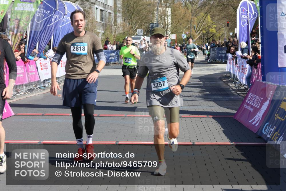 12.04.2026 - 45. Internationalen Wilhelmsburger Insellauf Strokosch-Dieckow http://msf.ph/oto/9465709 12.04.2026 10:58:36 Ziel 3997, 2818, 3257, 2499, 2194, 2900 meine-sportfotos.de