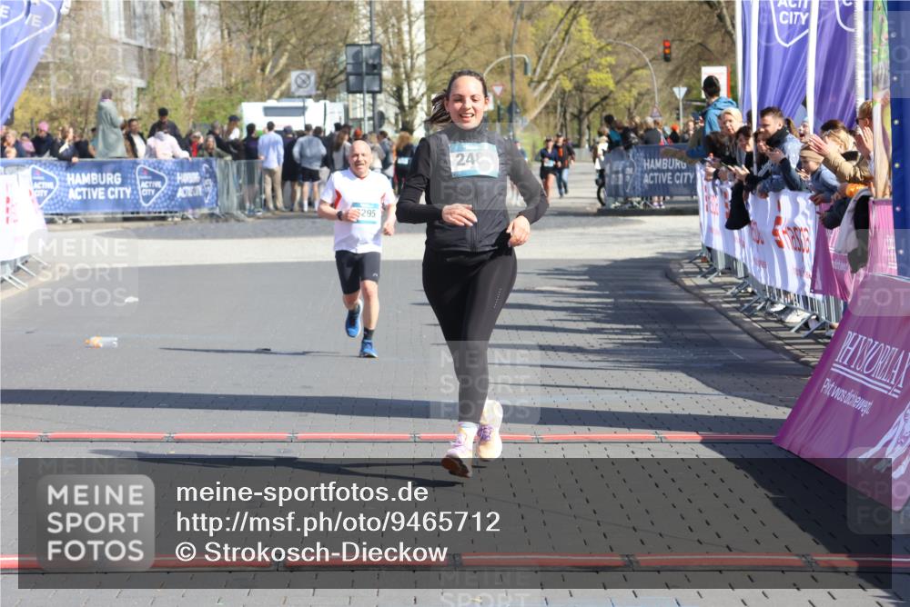 12.04.2026 - 45. Internationalen Wilhelmsburger Insellauf Strokosch-Dieckow http://msf.ph/oto/9465712 12.04.2026 11:16:11 Ziel 2343, 2295 meine-sportfotos.de