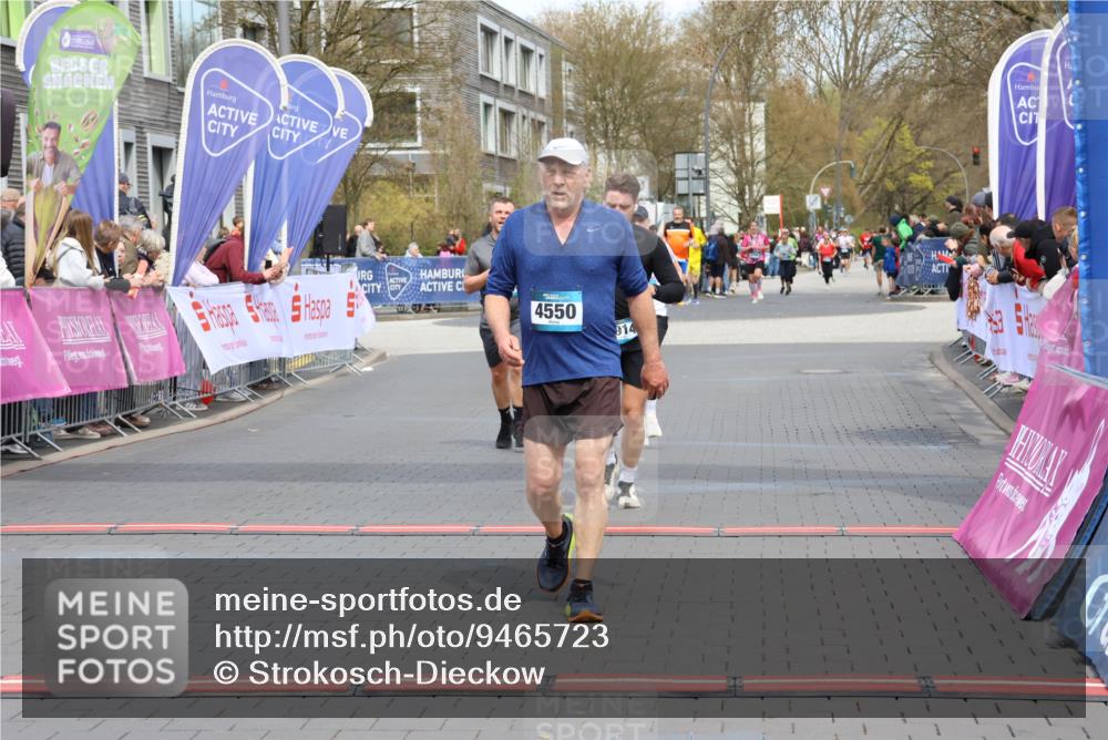 12.04.2026 - 45. Internationalen Wilhelmsburger Insellauf Strokosch-Dieckow http://msf.ph/oto/9465723 12.04.2026 13:12:48 Ziel 4850, 4550, 3914, 2545, 3352 meine-sportfotos.de