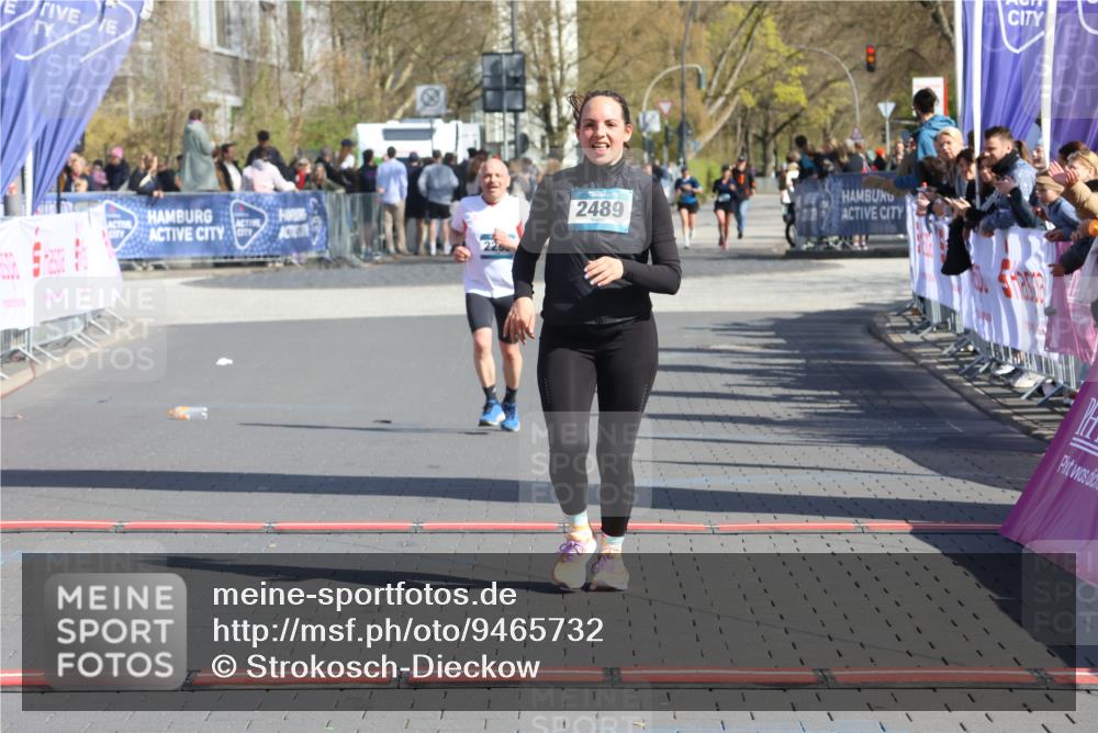 12.04.2026 - 45. Internationalen Wilhelmsburger Insellauf Strokosch-Dieckow http://msf.ph/oto/9465732 12.04.2026 11:16:11 Ziel 2343, 2295 meine-sportfotos.de