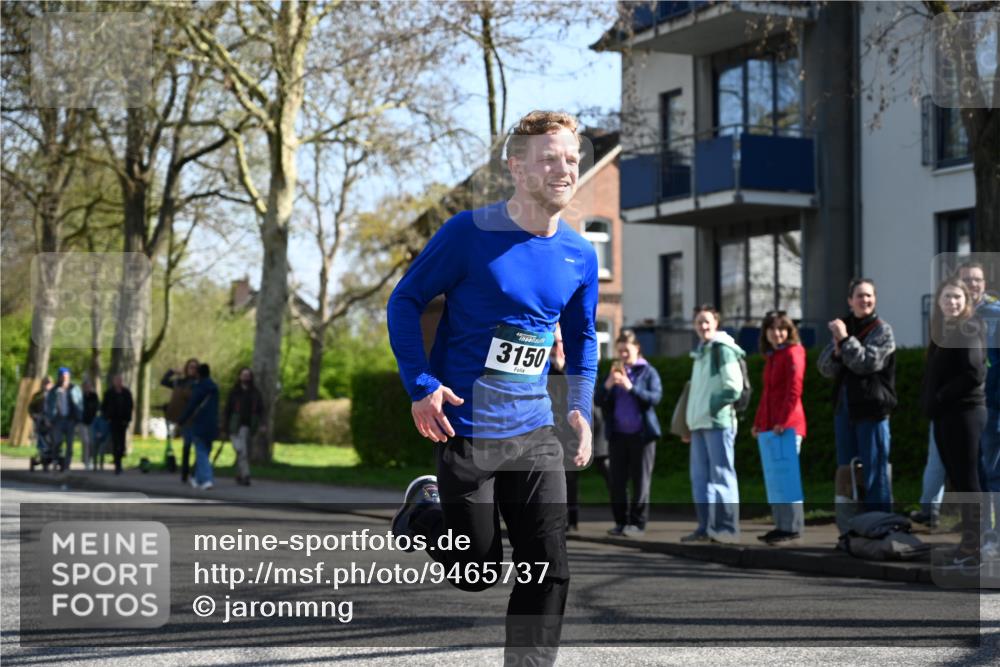 12.04.2026 - 45. Internationalen Wilhelmsburger Insellauf J. Mangold http://msf.ph/oto/9465737 12.04.2026 10:58:53 Ziel 2989, 3825, 5615, 3150, 2269, 5366, 3044, 3045, 3582, 4896, 2308, 5419, 2931, 2930 meine-sportfotos.de