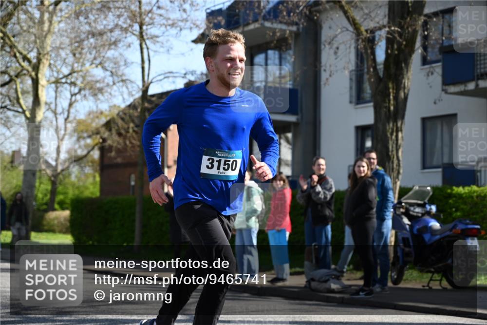 12.04.2026 - 45. Internationalen Wilhelmsburger Insellauf J. Mangold http://msf.ph/oto/9465741 12.04.2026 10:58:53 Ziel 2989, 3825, 5615, 3150, 2269, 5366, 3044, 3045, 3582, 4896, 2308, 5419, 2931, 2930 meine-sportfotos.de