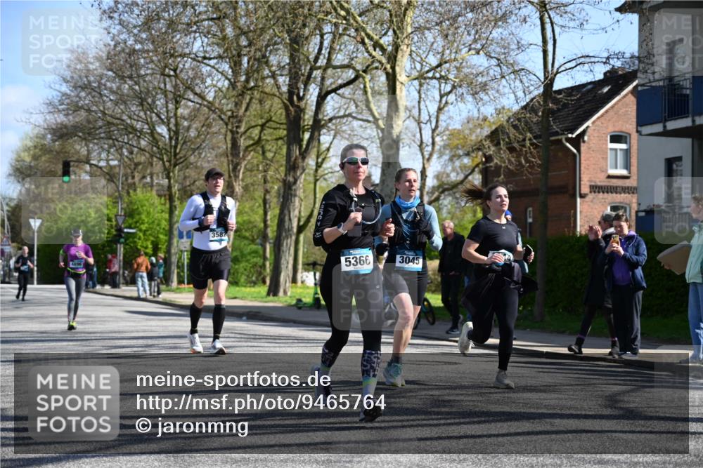 12.04.2026 - 45. Internationalen Wilhelmsburger Insellauf J. Mangold http://msf.ph/oto/9465764 12.04.2026 10:59:06 Ziel 5366, 3044, 3045, 3582, 4896, 2308, 5419, 2931, 2930, 4004, 4004, 2858, 5699, 5698, 4101, 2529 meine-sportfotos.de