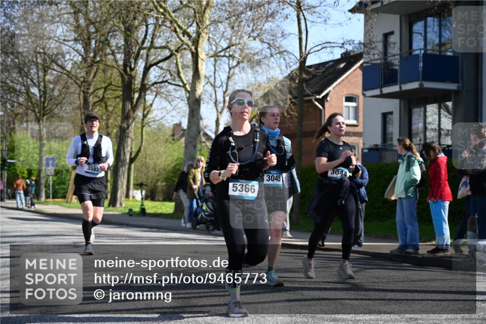 12.04.2026 - 45. Internationalen Wilhelmsburger Insellauf J. Mangold http://msf.ph/oto/9465773 12.04.2026 10:59:07 Ziel 5366, 3044, 3045, 3582, 4896, 2308, 2308, 5419, 2931, 2930, 4004, 2858, 2858, 5699, 5698, 4101, 2529, 3194 meine-sportfotos.de