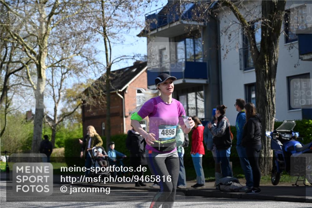 12.04.2026 - 45. Internationalen Wilhelmsburger Insellauf J. Mangold http://msf.ph/oto/9465816 12.04.2026 10:59:12 Ziel 5366, 3044, 3045, 3582, 4896, 2308, 5419, 2931, 2930, 4004, 2858, 5699, 5698, 4101, 2529, 3194 meine-sportfotos.de
