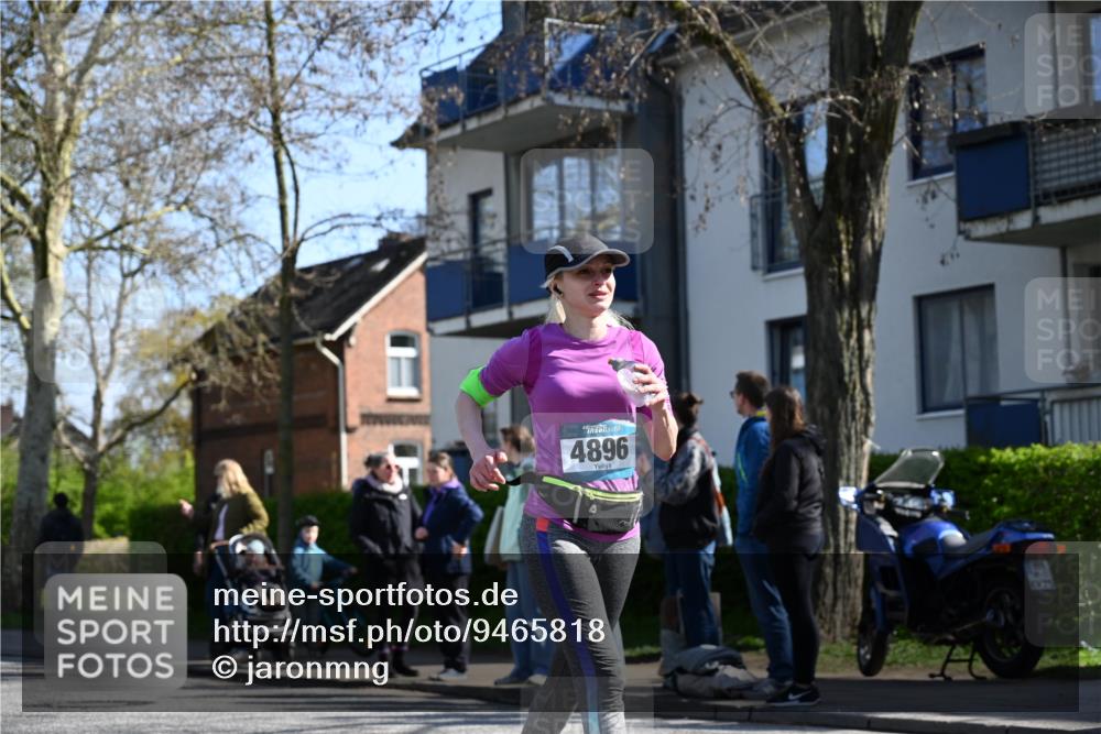 12.04.2026 - 45. Internationalen Wilhelmsburger Insellauf J. Mangold http://msf.ph/oto/9465818 12.04.2026 10:59:12 Ziel 5366, 3044, 3045, 3582, 4896, 2308, 5419, 2931, 2930, 4004, 2858, 5699, 5698, 4101, 2529, 3194 meine-sportfotos.de