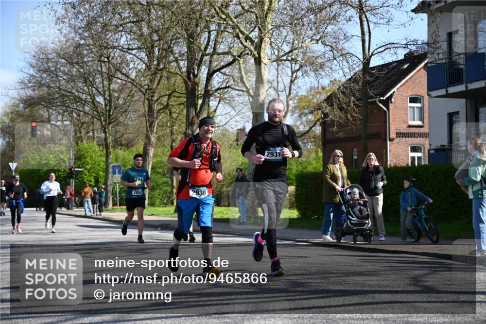 12.04.2026 - 45. Internationalen Wilhelmsburger Insellauf J. Mangold http://msf.ph/oto/9465866 12.04.2026 10:59:24 Ziel 4896, 2308, 5419, 2931, 2930, 4004, 2858, 5699, 5698, 4101, 2529, 3194, 3367, 3468, 2665, 2988, 4289, 3723, 3797, 3727 meine-sportfotos.de