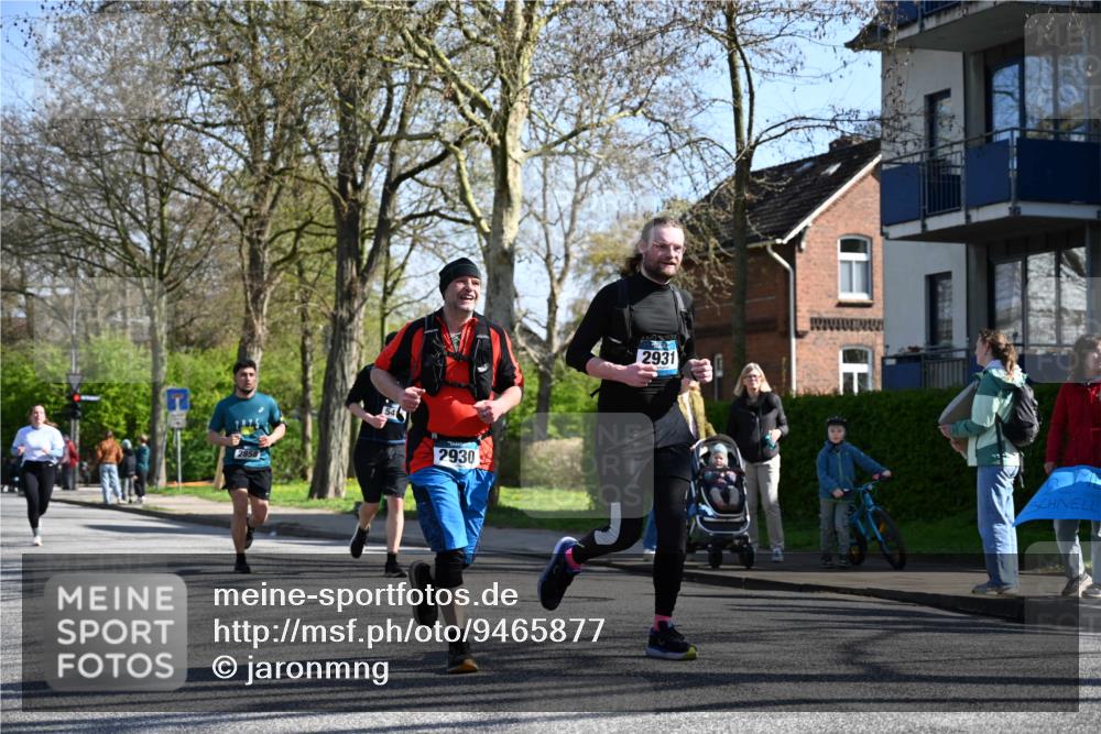 12.04.2026 - 45. Internationalen Wilhelmsburger Insellauf J. Mangold http://msf.ph/oto/9465877 12.04.2026 10:59:24 Ziel 4896, 2308, 5419, 2931, 2930, 4004, 2858, 5699, 5698, 4101, 2529, 3194, 3367, 3468, 2665, 2988, 4289, 3723, 3797, 3727 meine-sportfotos.de