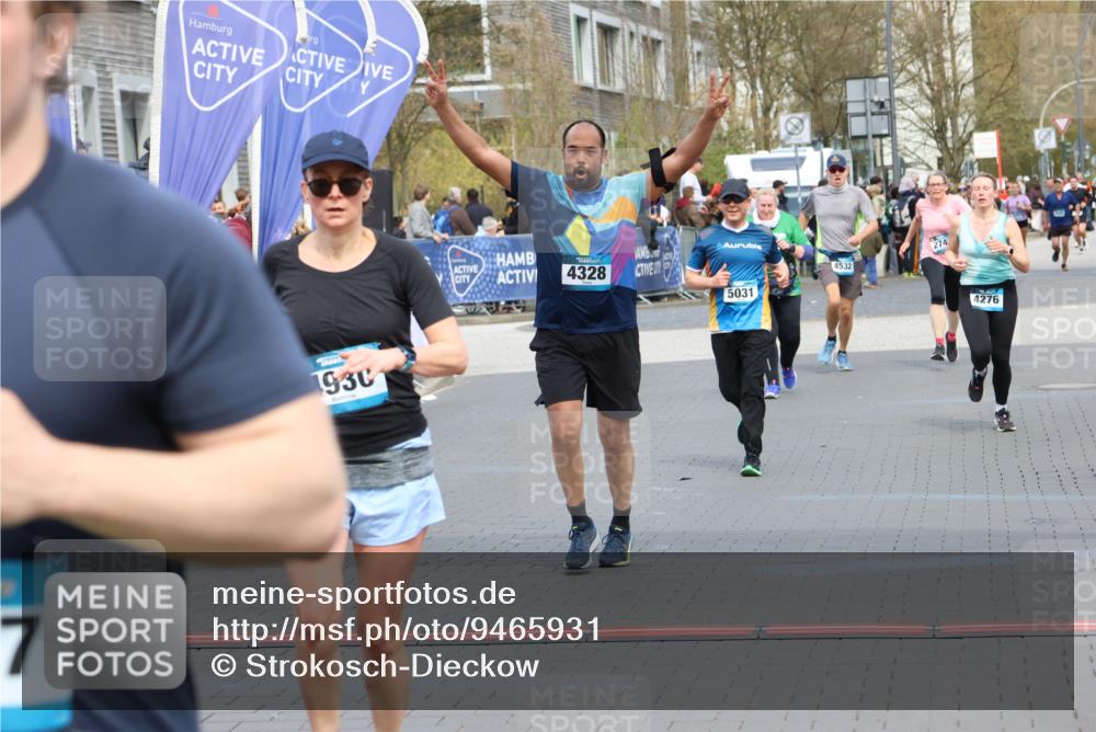 12.04.2026 - 45. Internationalen Wilhelmsburger Insellauf Strokosch-Dieckow http://msf.ph/oto/9465931 12.04.2026 13:12:27 Ziel 4480, 4987, 2445, 4930, 2024, 4328, 4276, 5031 meine-sportfotos.de