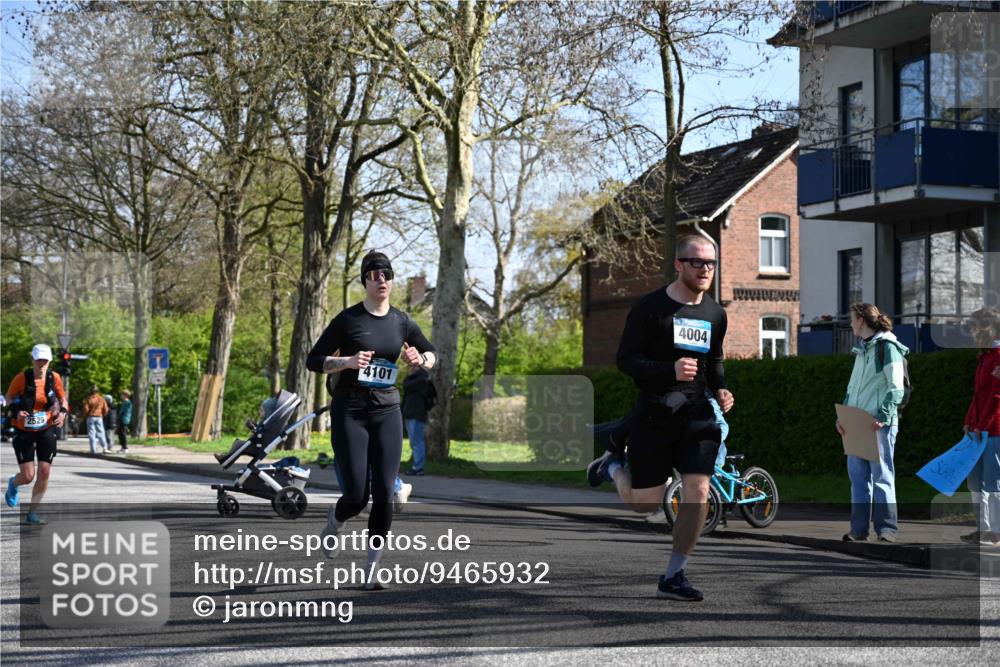 12.04.2026 - 45. Internationalen Wilhelmsburger Insellauf J. Mangold http://msf.ph/oto/9465932 12.04.2026 10:59:35 Ziel 5419, 2931, 2930, 4004, 2858, 5699, 5698, 4101, 2529, 3194, 3367, 3468, 2665, 2988, 4289, 3723, 3797, 3727, 2166 meine-sportfotos.de