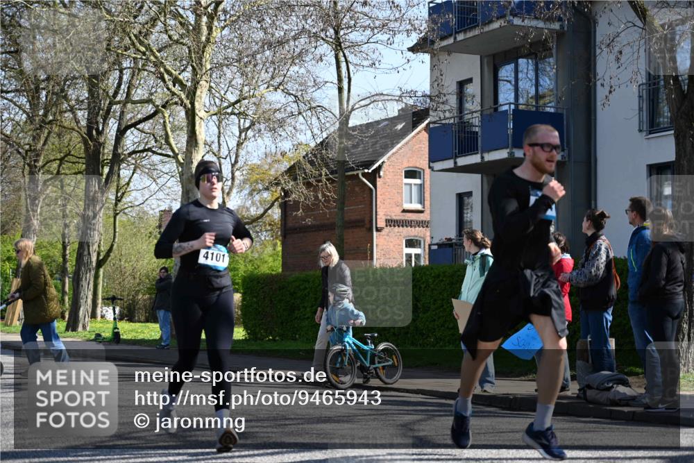 12.04.2026 - 45. Internationalen Wilhelmsburger Insellauf J. Mangold http://msf.ph/oto/9465943 12.04.2026 10:59:35 Ziel 5419, 2931, 2930, 4004, 2858, 5699, 5698, 4101, 2529, 3194, 3367, 3468, 2665, 2988, 4289, 3723, 3797, 3727, 2166 meine-sportfotos.de